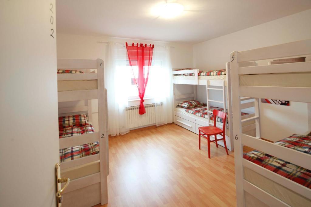 Pozitiv Hostel Zagreb Room photo